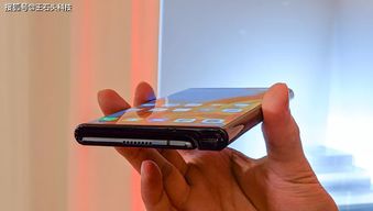 折疊屏戰局再升溫 三星二代曝光，華為Mate X能否靠軟件生態后來居上？